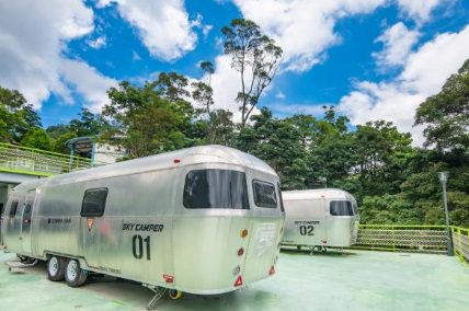 苗栗南庄┃Sud Vista 蘇維拉莊園。來住在童話國度裡的豪華露營車，一泊三食超享受!!