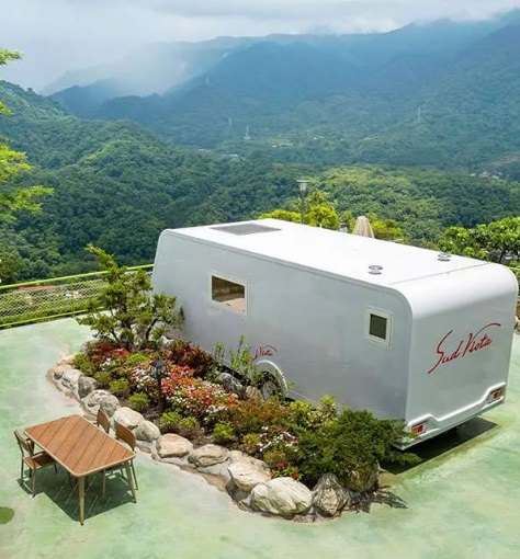 苗栗南庄┃Sud Vista 蘇維拉莊園。來住在童話國度裡的豪華露營車，一泊三食超享受!!
