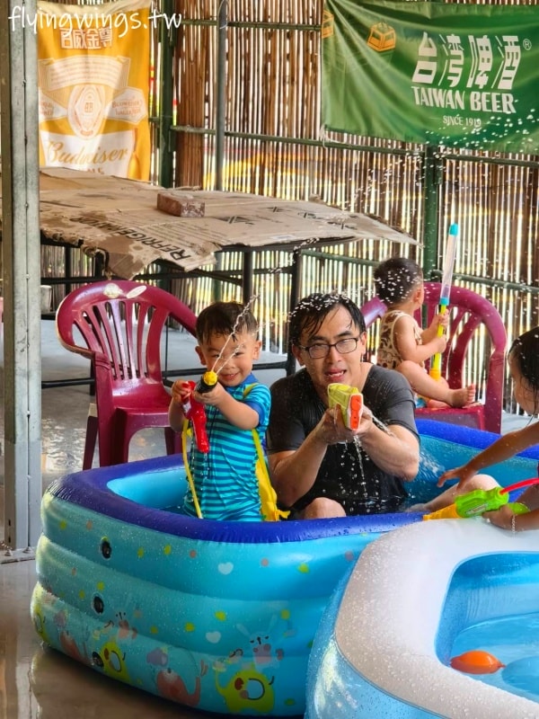 彰化┃遛小孩玩具屋。不用加會員，一件玩具就批發價，有廣大停車場，舒適的購物空間!