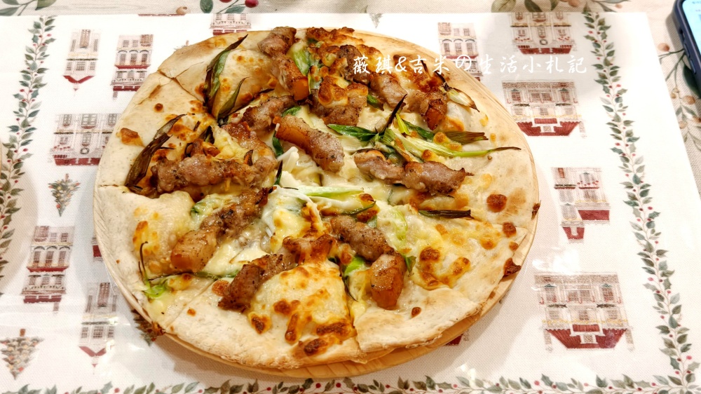 彰化咖啡┃Mor Coffee。彰化最有誠意咖啡店,特殊節日都有場景佈置,超有過節氣氛!餐點也很好吃喔! - 第17張圖