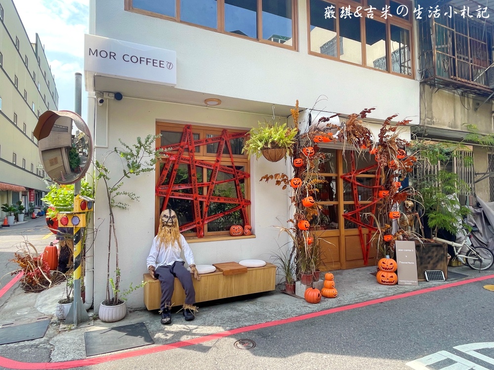 彰化咖啡┃Mor Coffee。彰化最有誠意咖啡店,特殊節日都有場景佈置,超有過節氣氛!餐點也很好吃喔! - 第31張圖