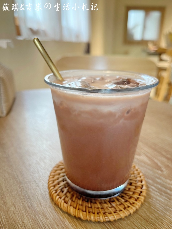 彰化咖啡┃Mor Coffee。彰化最有誠意咖啡店,特殊節日都有場景佈置,超有過節氣氛!餐點也很好吃喔! - 第19張圖