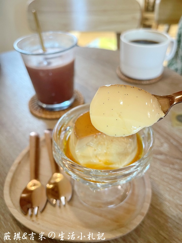 彰化咖啡┃Mor Coffee。彰化最有誠意咖啡店,特殊節日都有場景佈置,超有過節氣氛!餐點也很好吃喔! - 第21張圖