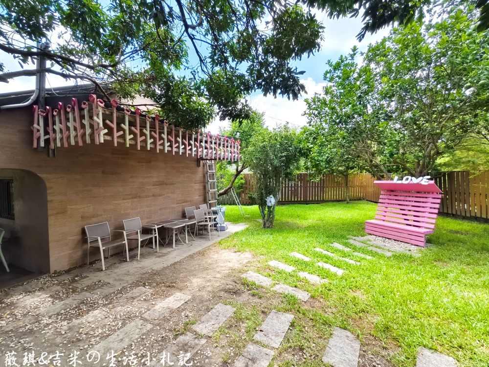 苗栗西湖┃獵犬不打獵鄉林小食光。想嚕狗勾，這邊有九隻大金毛等你來喔!